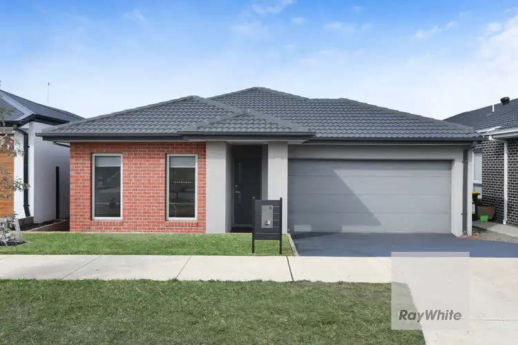 5 Leaf Street, Mickleham VIC 3064