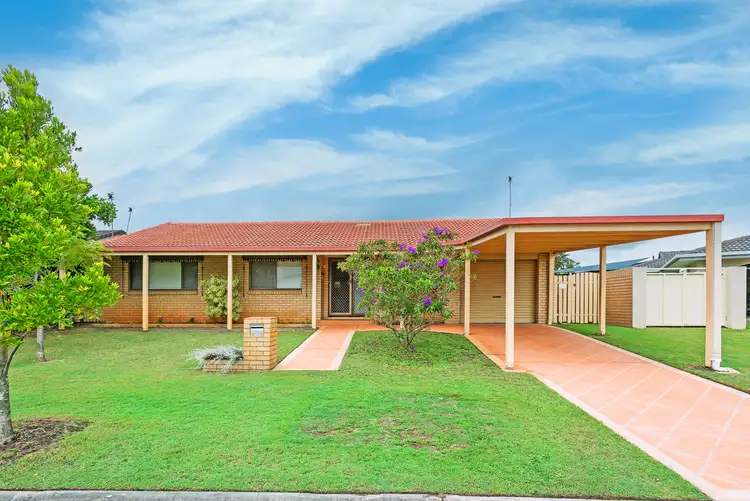 30 Wayfarer Avenue, Mermaid Waters QLD 4218