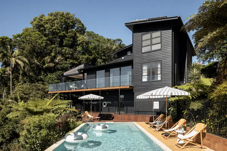 7 Cliff Way, Tamborine Mountain QLD 4272