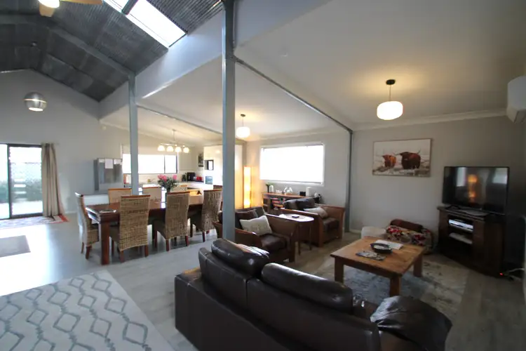 110 Rossi Drive, Orange NSW 2800