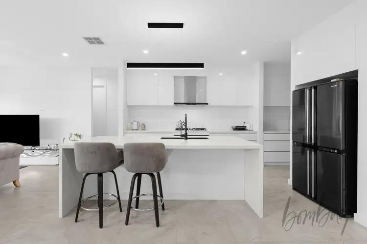 43 Ginger Crescent, Mickleham VIC 3064