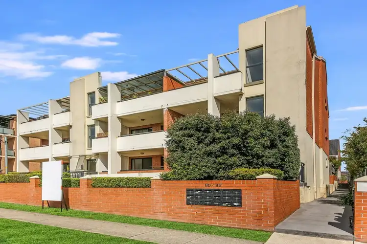 80-82 Mountford Avenue