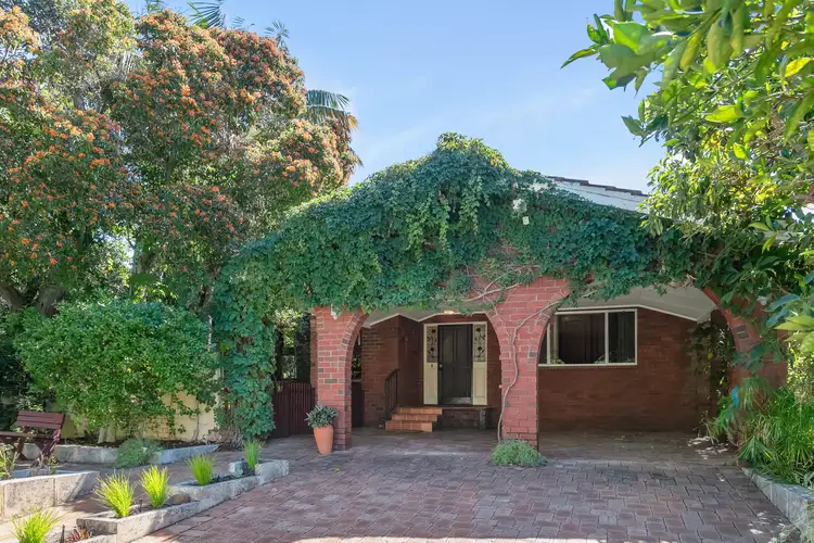 4 Albion Street, Cottesloe WA 6011