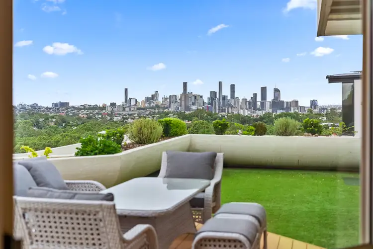 27/32 Tipuana Place, Bardon QLD 4065