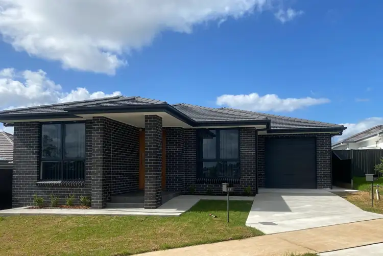 77 Cross Street, Tahmoor NSW 2573