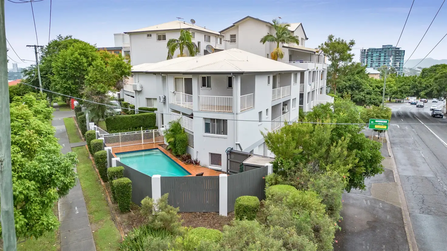 Main view of Homely unit listing, 18/5 Whytecliffe Street, Albion QLD 4010