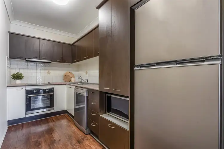Fifth view of Homely unit listing, 18/5 Whytecliffe Street, Albion QLD 4010