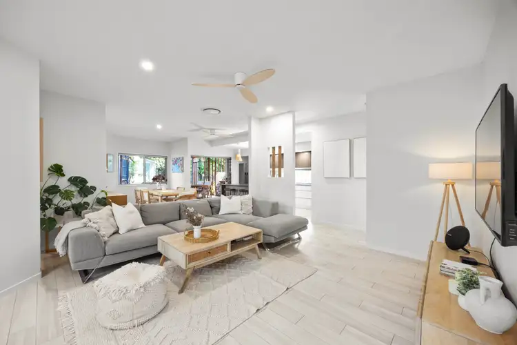 2/64 Oogar Street, Alexandra Headland QLD 4572