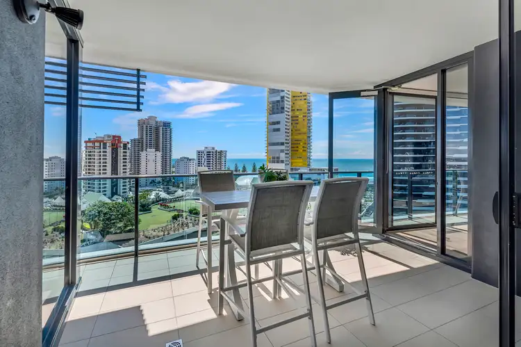 21204/21 Elizabeth Avenue, Broadbeach QLD 4218