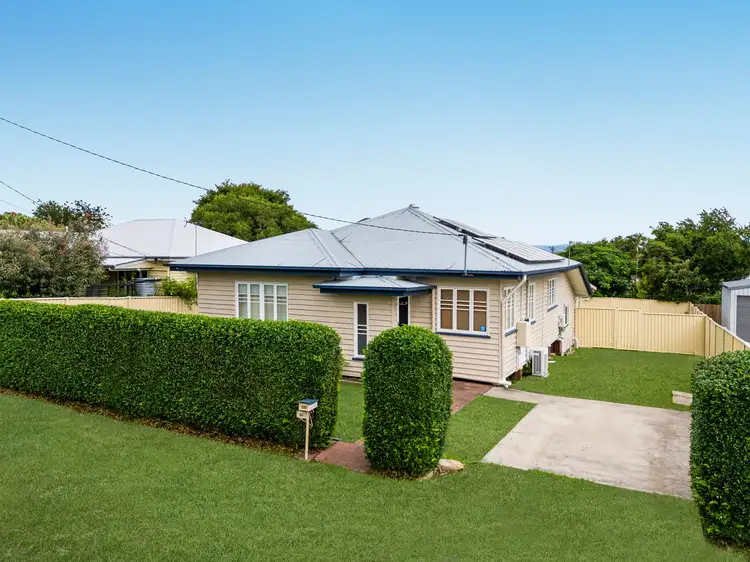 14 Stuart Street, Eastern Heights QLD 4305