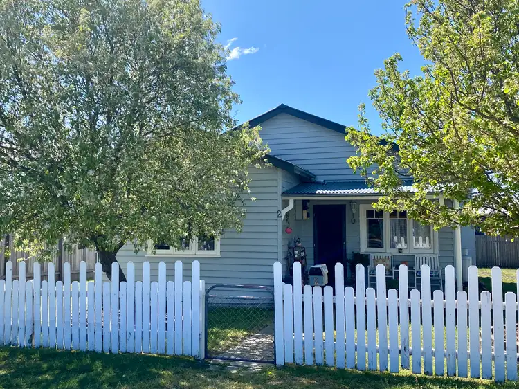 2 Coronation Ave, Braidwood NSW 2622