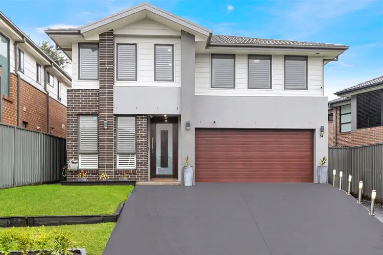 31 Alana Ave, Quakers Hill NSW 2763