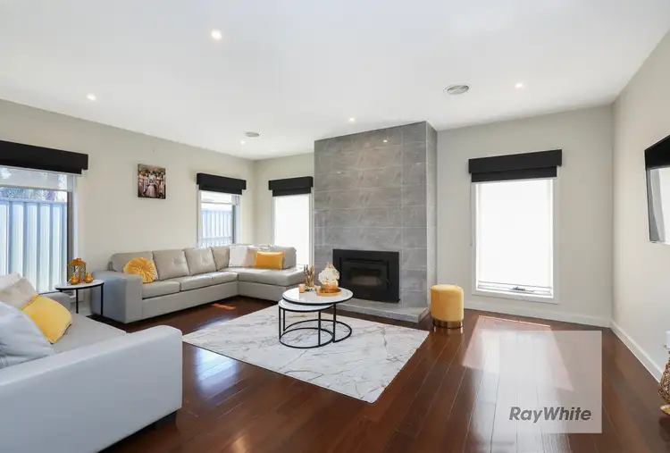 14 Rouge Way, Craigieburn VIC 3064
