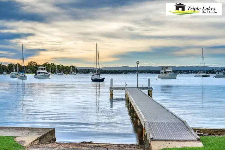 Fourth view of Homely house listing, 12 Gordon Avenue, Summerland Point NSW 2259