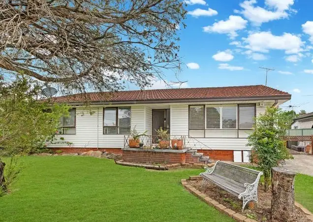 Third view of Homely house listing, 7 Pamela Place, Girraween NSW 2145