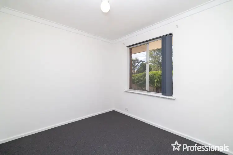 Sixth view of Homely semi-detached listing, 23 Walcha Way, Armadale WA 6112