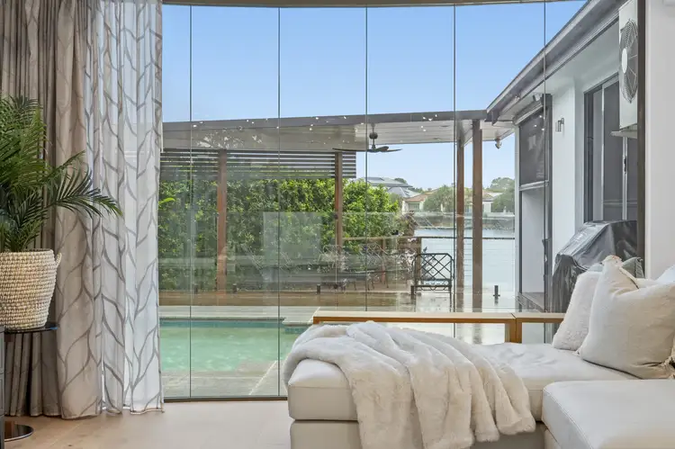 12 Eastpark Waters