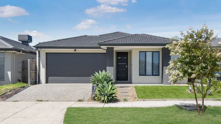 6 Nutmeg Avenue
