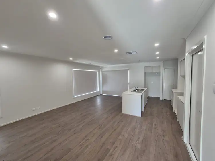 Fifth view of Homely house listing, 10 Shankar Road, Tarneit VIC 3029