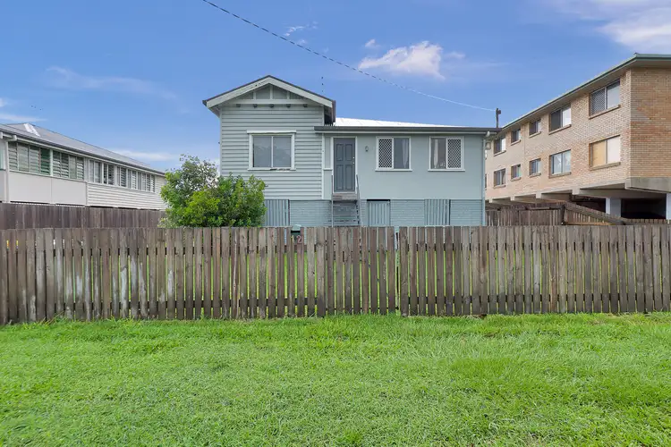 12 English Street, South Mackay QLD 4740