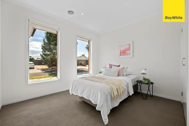 Sixth view of Homely house listing, 32 Diamond Parade, Cobblebank VIC 3338