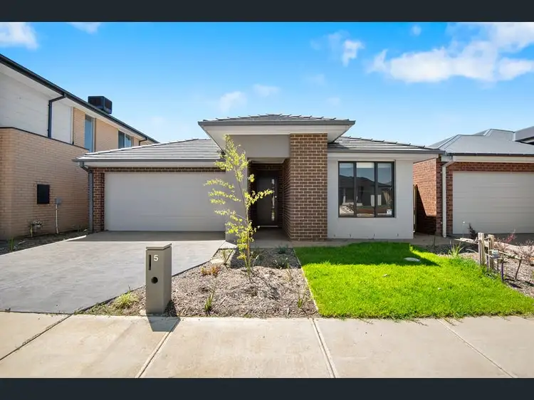 11 Matchett Drive, Clyde VIC 3978
