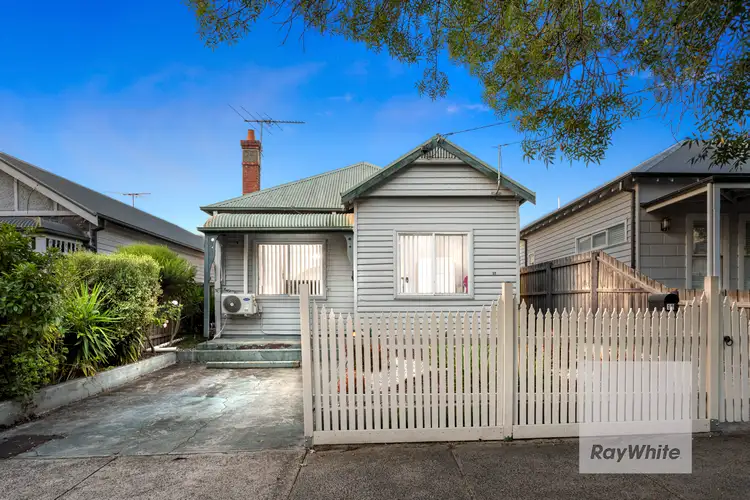 12 Blythe Street