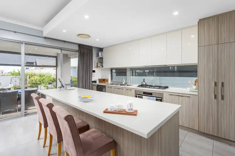 4 Gunwale Elbow, Geographe WA 6280