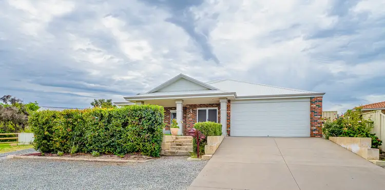36 Hesse Street, Waroona WA 6215