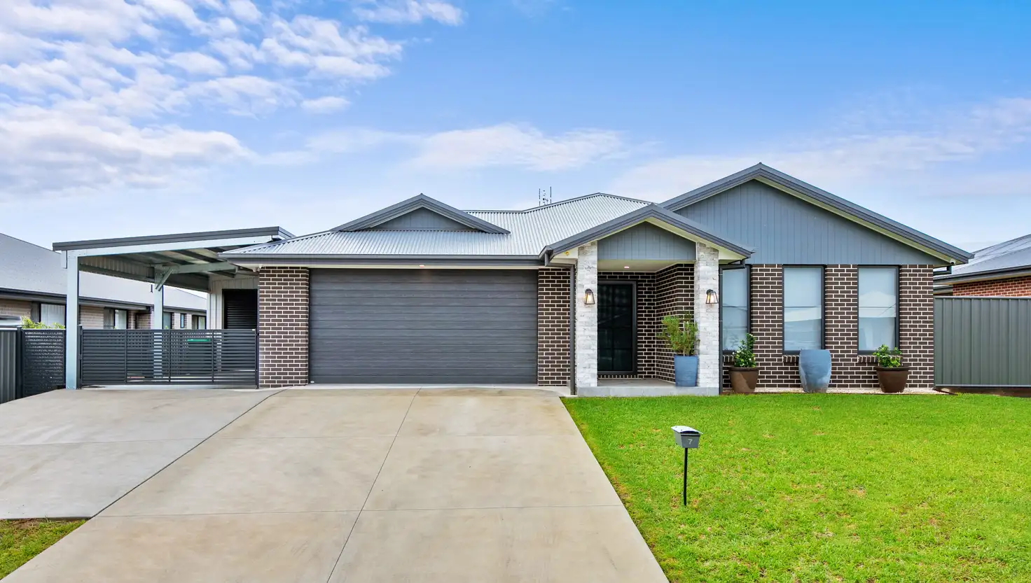 Main view of Homely house listing, 7 Jersey Close, Tamworth NSW 2340