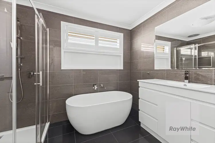 Fifth view of Homely house listing, 39 Carbeen Drive, Bundoora VIC 3083