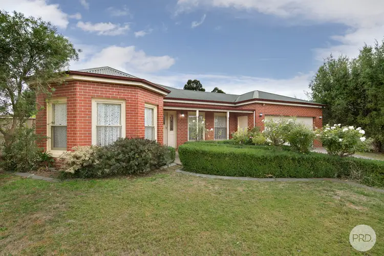1 Finley Court, Mount Clear VIC 3350