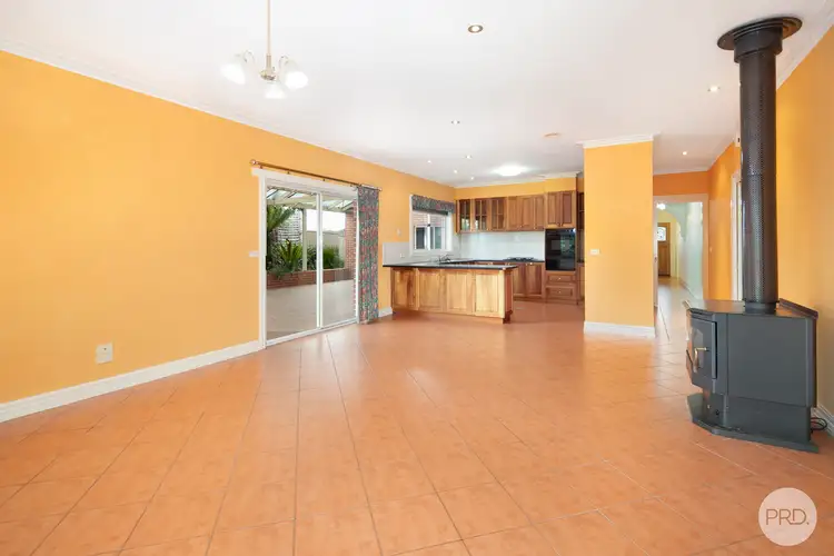 Sixth view of Homely house listing, 1 Finley Court, Mount Clear VIC 3350