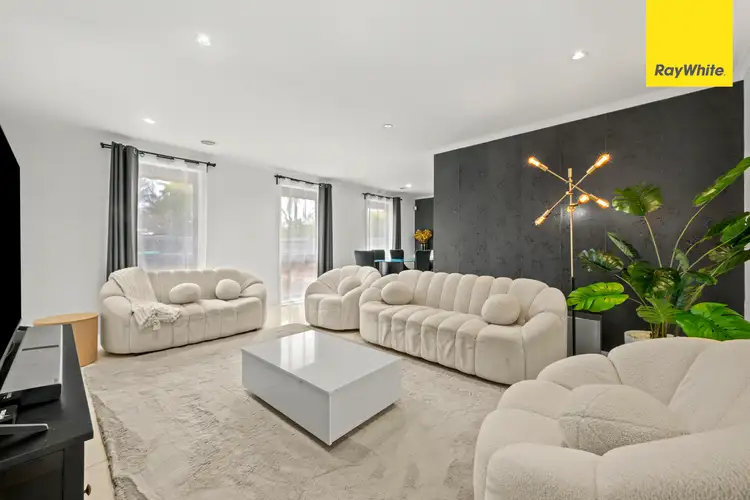 12 Myrtle Street, Melton South VIC 3338