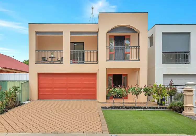 26 Windermere Crescent