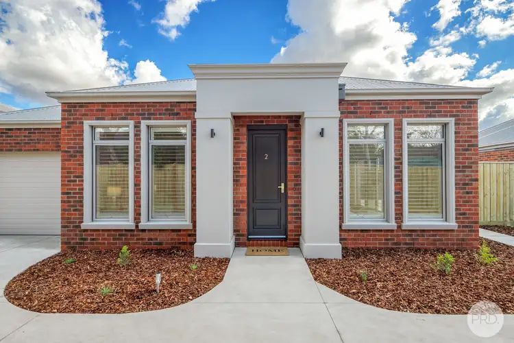 2/1304A Gregory Street, Lake Wendouree VIC 3350