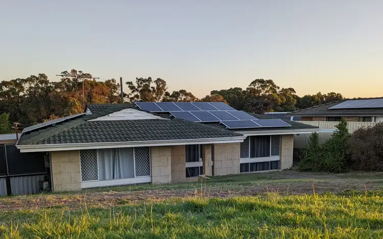 40 Cook Avenue, Hillarys WA 6025