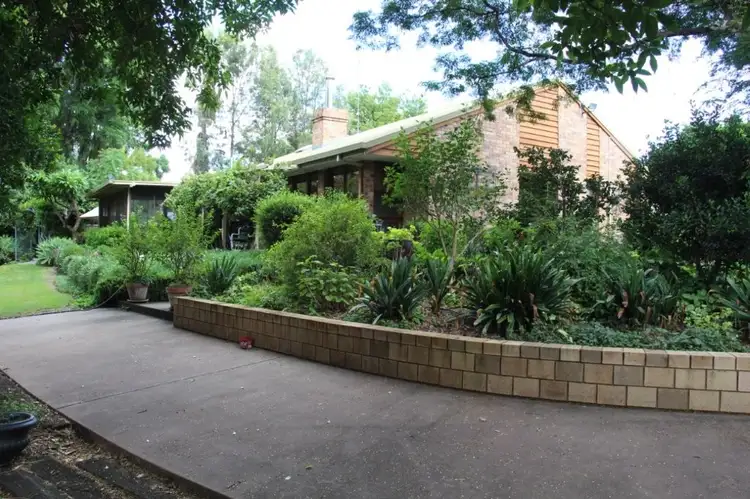 44 George St, Goondiwindi QLD 4390