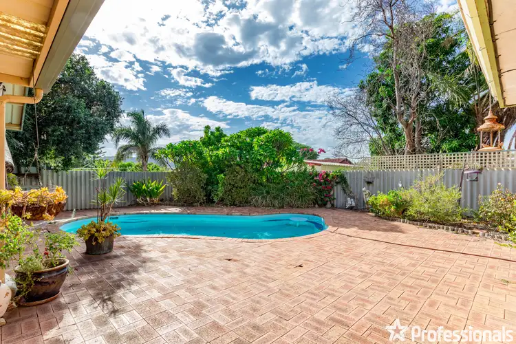 Fifth view of Homely house listing, 18 Sapling Way, Camillo WA 6111