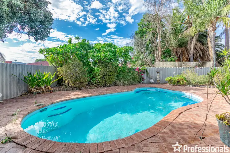 Seventh view of Homely house listing, 18 Sapling Way, Camillo WA 6111