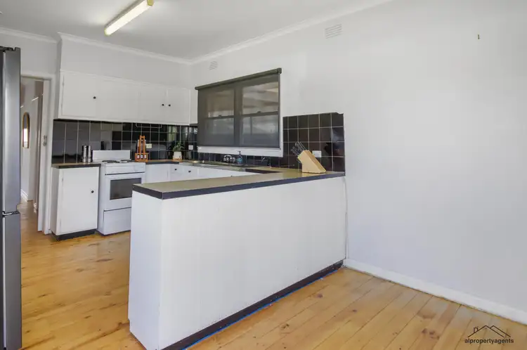 Fifth view of Homely house listing, 14 Kooyong Street, Horsham VIC 3400