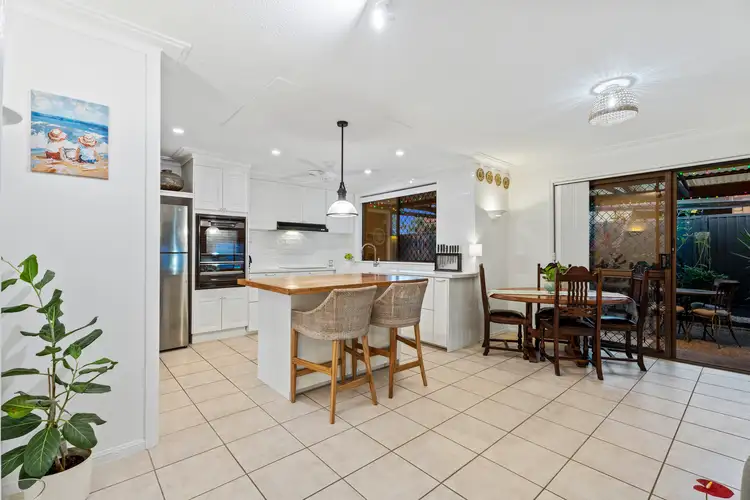 4 Roseville Court