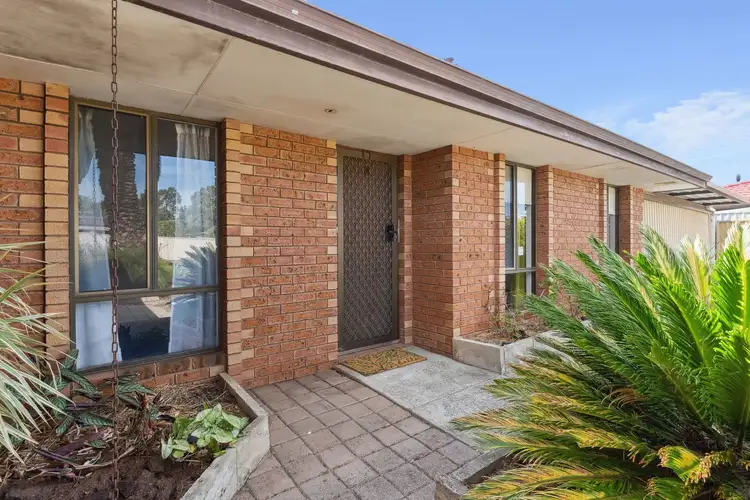 Fourth view of Homely house listing, 33 Montrose Circle, Camillo WA 6111