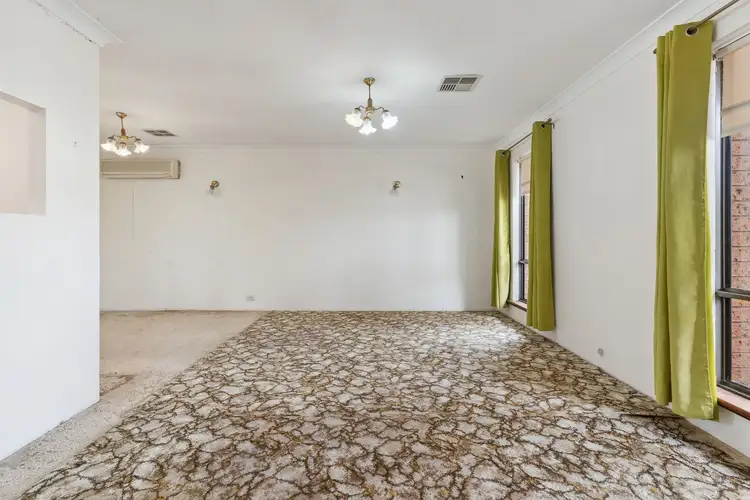 Sixth view of Homely house listing, 33 Montrose Circle, Camillo WA 6111