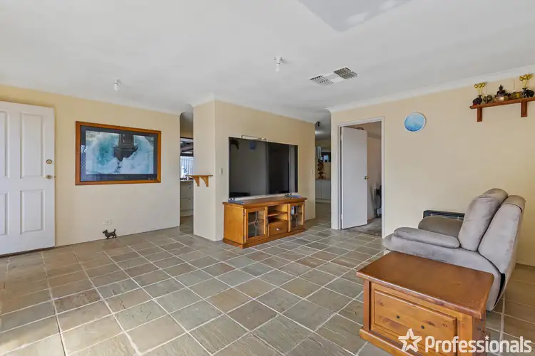 Third view of Homely house listing, 6 Mandfield Way, Parmelia WA 6167