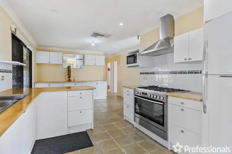 Fifth view of Homely house listing, 6 Mandfield Way, Parmelia WA 6167