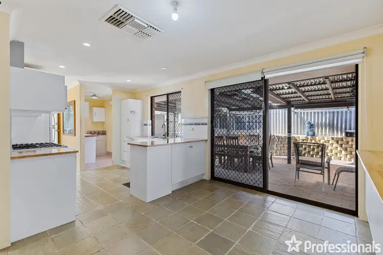 Sixth view of Homely house listing, 6 Mandfield Way, Parmelia WA 6167