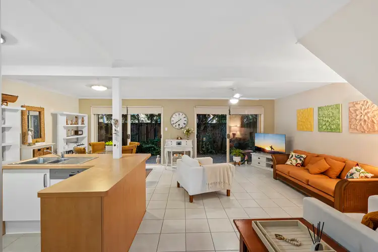 15/1-5 Santa Cruz Boulevard, Clear Island Waters QLD 4226