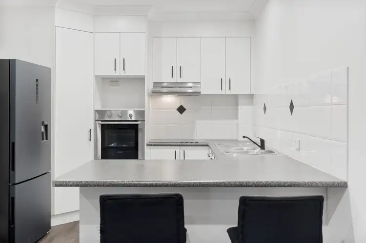 Fifth view of Homely apartment listing, 9/28 Sykes Court, Southport QLD 4215