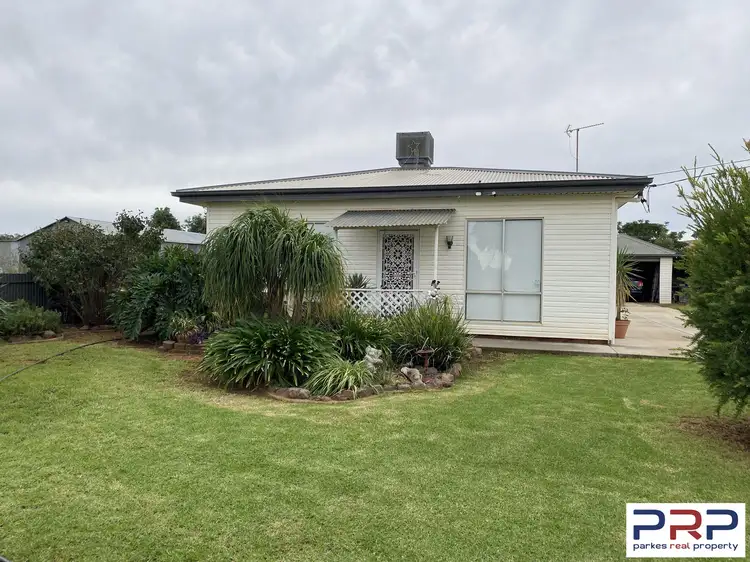 90 Webb Street, Parkes NSW 2870